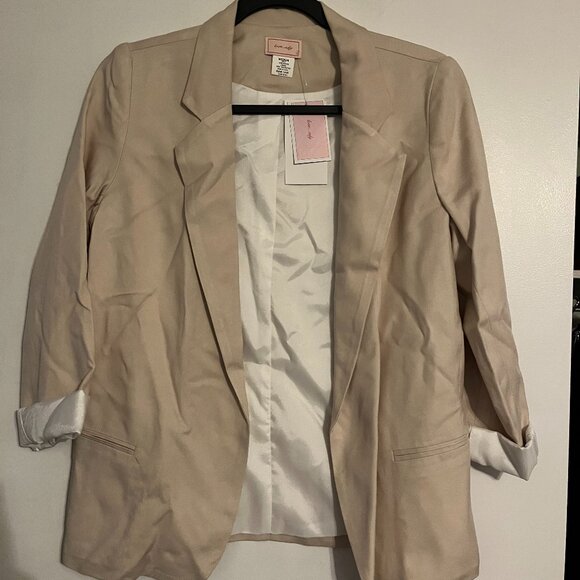 love...ady Women's Size M Tan Blazer - NWT - Picture 1 of 4